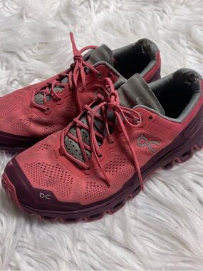 On Running cloudventure Women’s Pink and Burgundy Trail Running Shoes